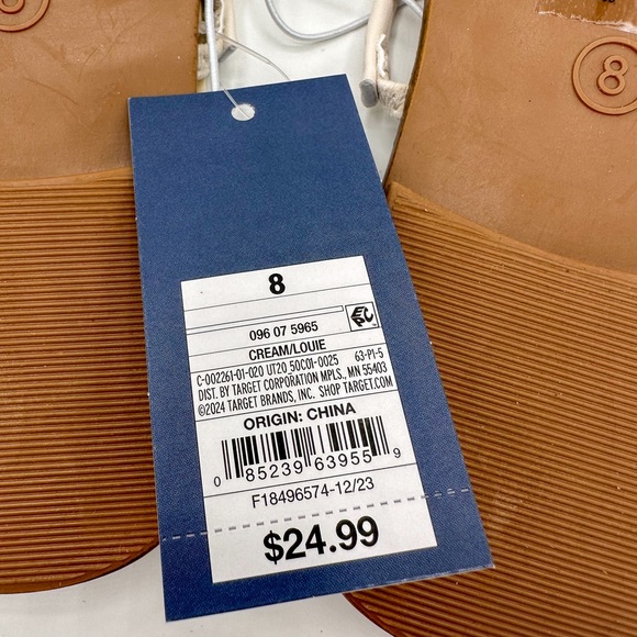 Universal Thread Cream Louie Strappy Flat Sandals - Picture 3 of 5